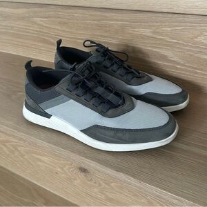 Crossover Victory Trainer Wolf & Shepherd Shoes